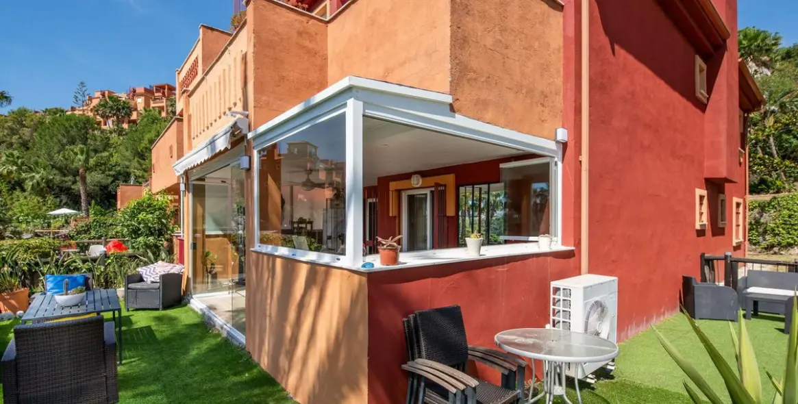 Venta de apartamento en planta baja en Reserva de Marbella 25