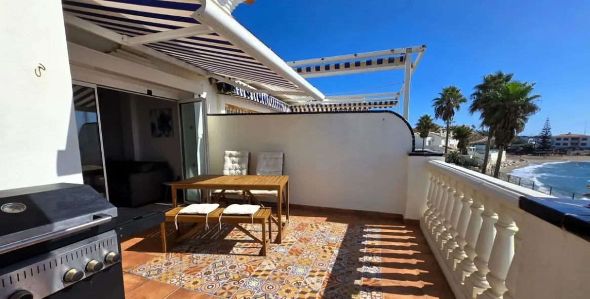 Venta de apartamento en planta media en Mijas Costa 2