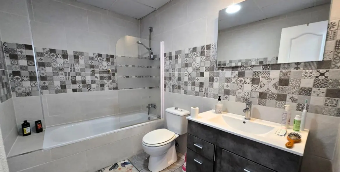 Venta de apartamento en planta media en Mijas Costa 11