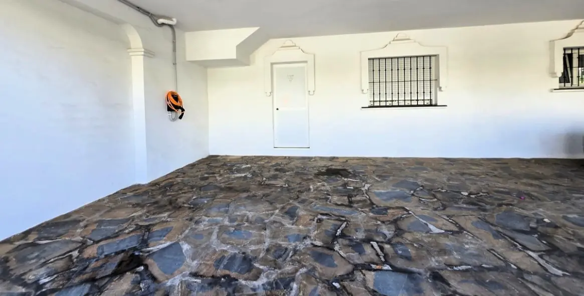 Venta de apartamento en planta media en Mijas Costa 15