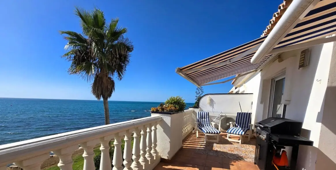 Venta de apartamento en planta media en Mijas Costa 21