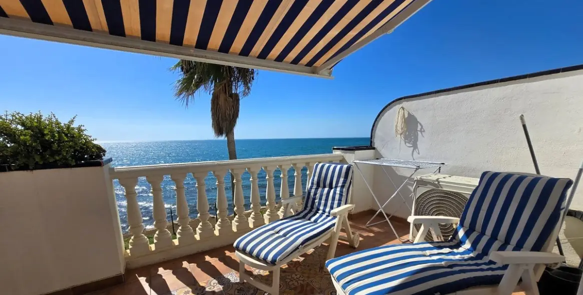 Venta de apartamento en planta media en Mijas Costa 22