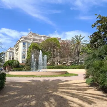 Venta de apartamento en planta media en Estepona