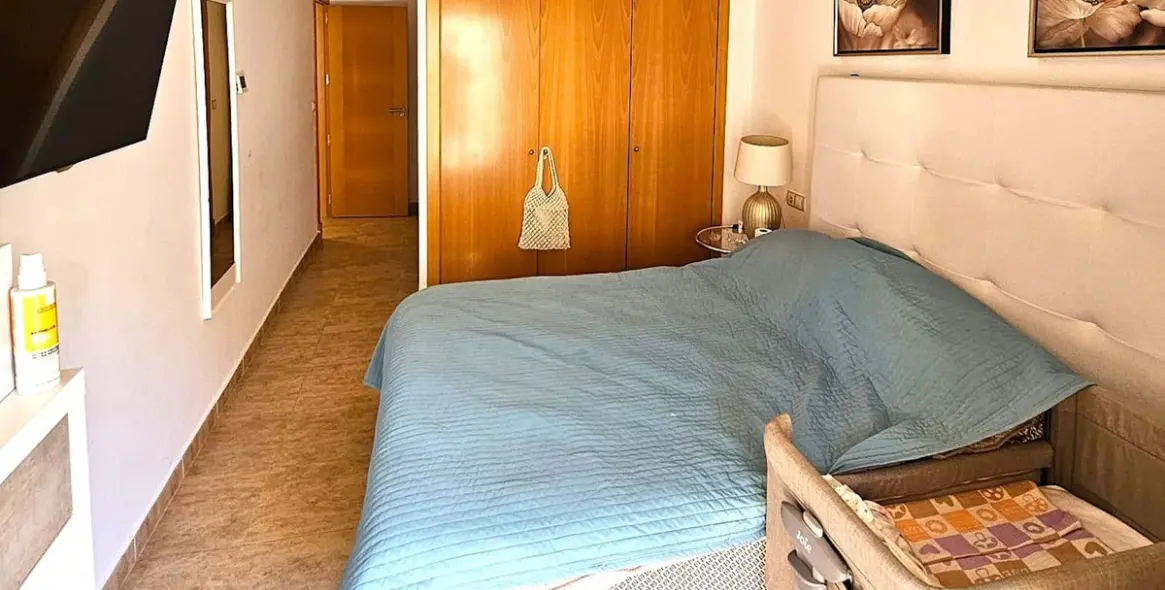 Venta de apartamento en planta media en Estepona 6