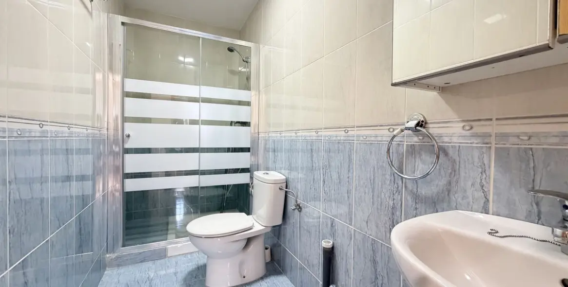Venta de apartamento en planta baja en Fuengirola 9