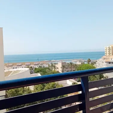 Venta de ático dúplex en Estepona