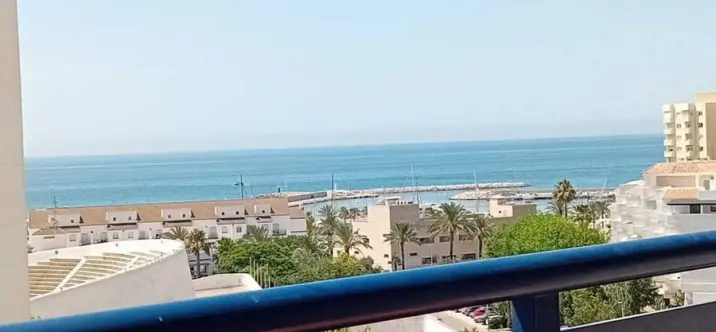 Venta de ático dúplex en Estepona 4
