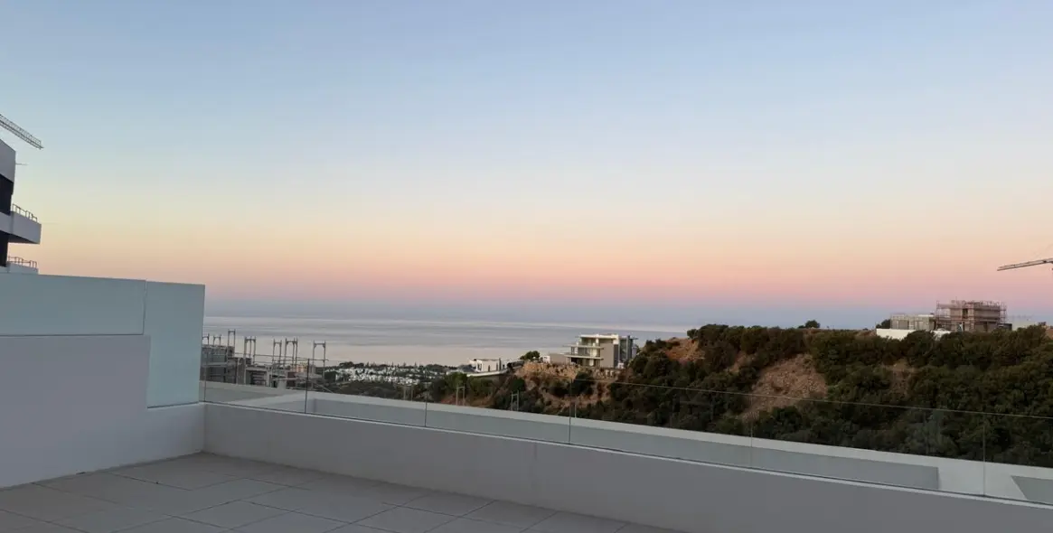 Alquiler a largo plazo de apartamento en planta media en Marbella 5