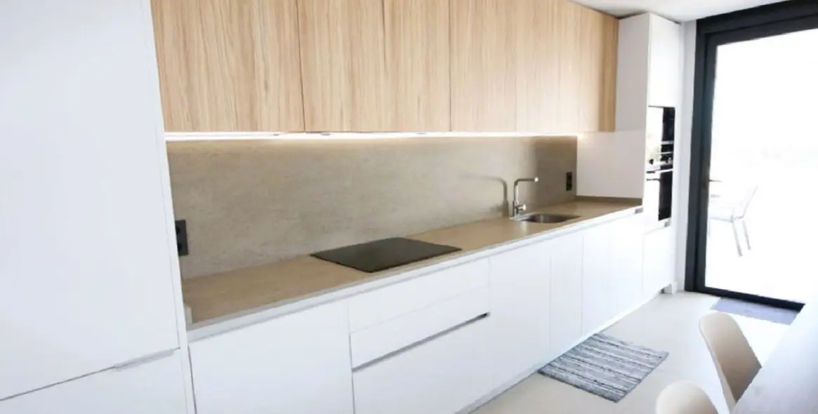 Alquiler a largo plazo de apartamento en planta media en Marbella 17