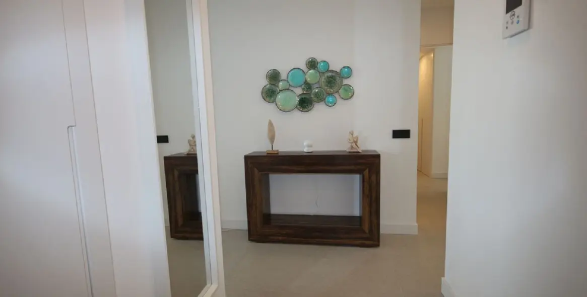 Alquiler a largo plazo de apartamento en planta media en Marbella 18