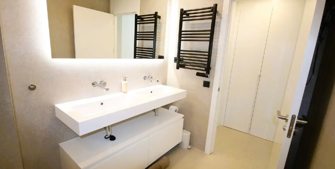 Alquiler a largo plazo de apartamento en planta media en Marbella 25