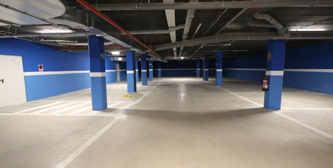 Alquiler a largo plazo de apartamento en planta media en Marbella 38