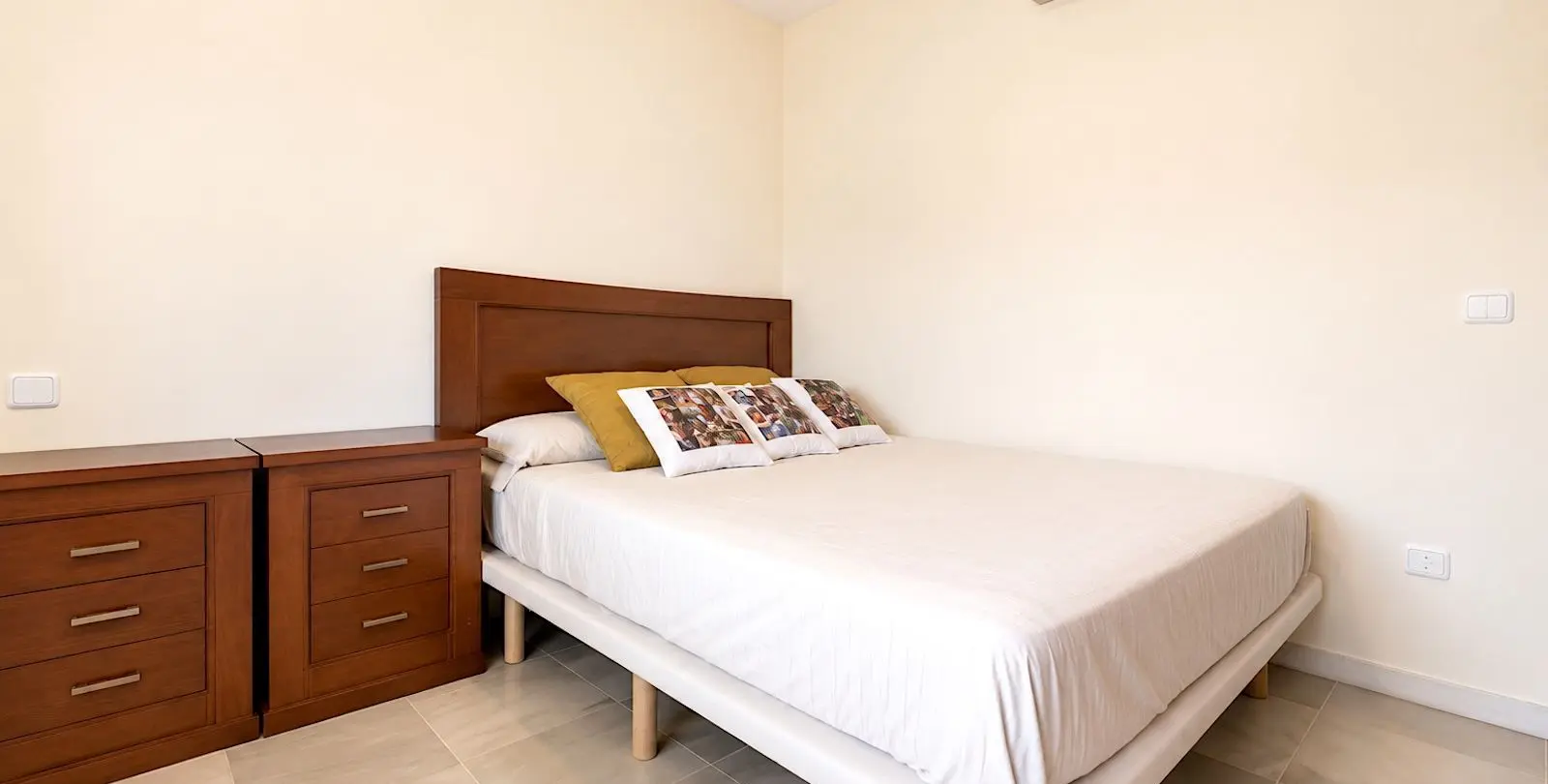 Sale of middle floor apartment in La Cala de Mijas 5