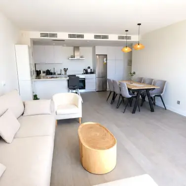 Sale of middle floor apartment in Benalmadena