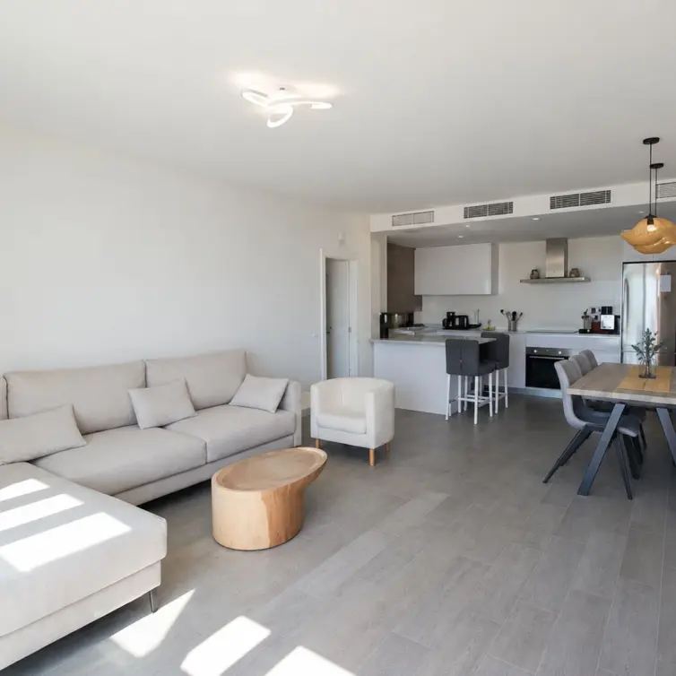 Продажа апартаментов на среднем этаже в Benalmadena
