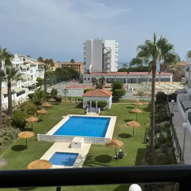 Sale of middle floor apartment in Benalmadena