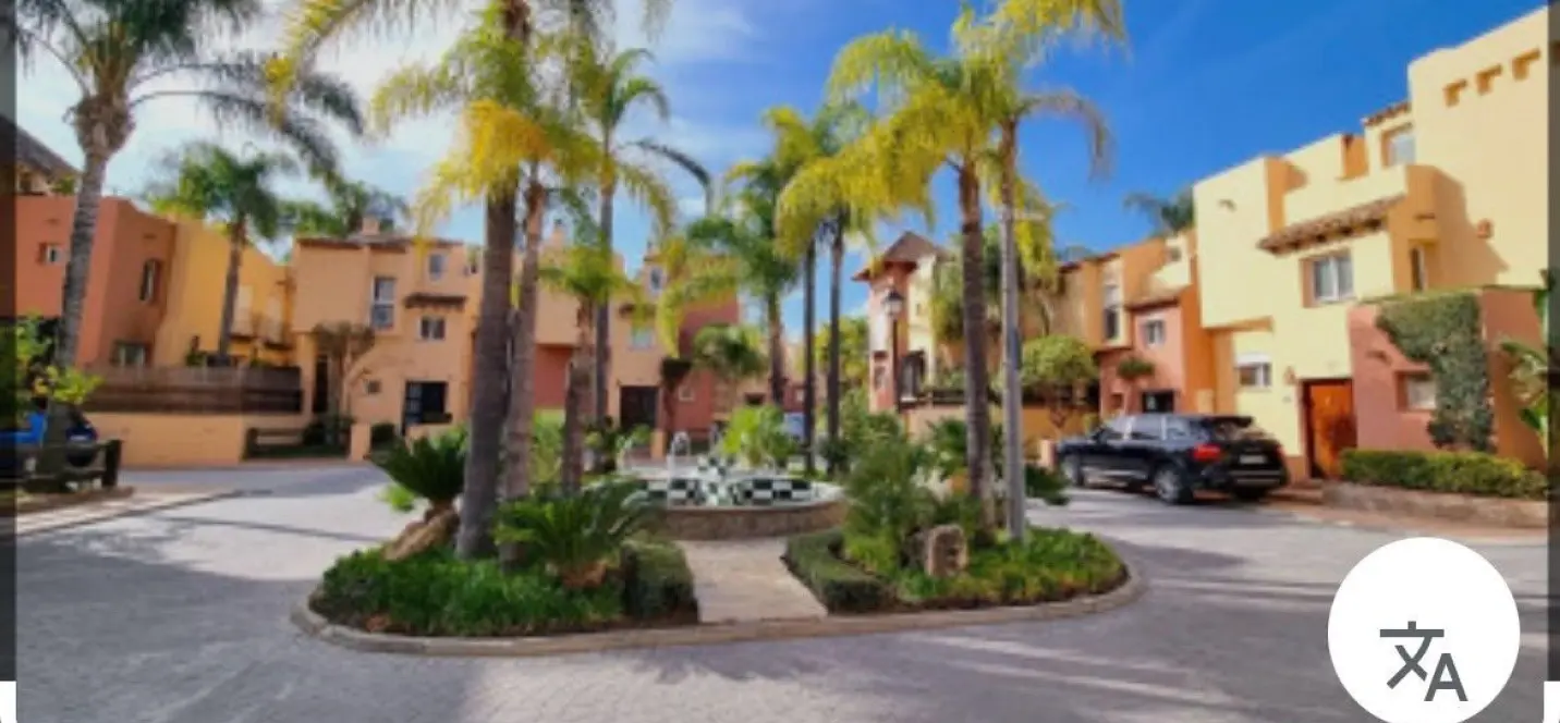 Sale of townhouse in Nueva Andalucía 1