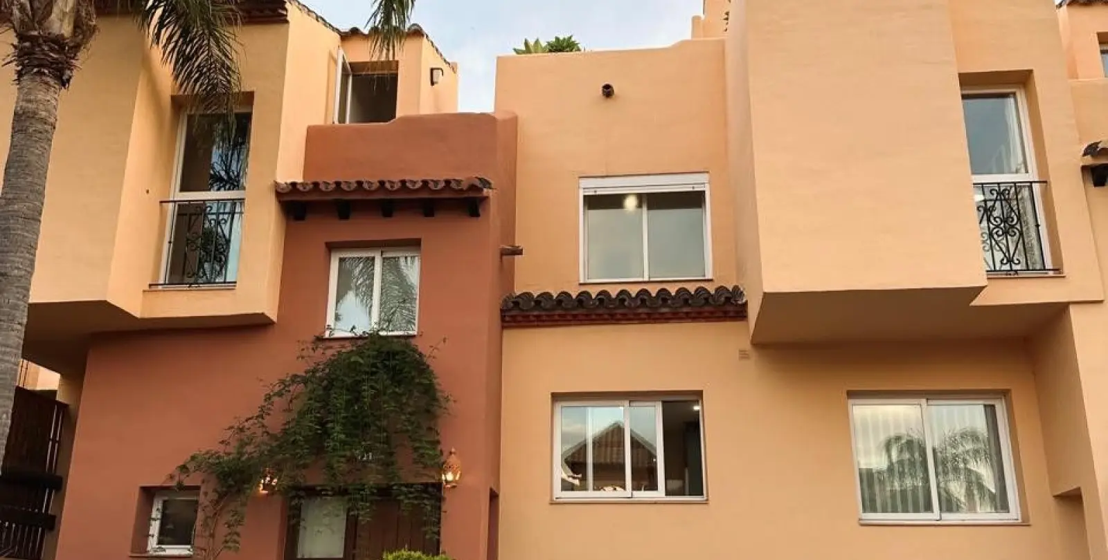 Продажа таунхауса в Nueva Andalucía 4