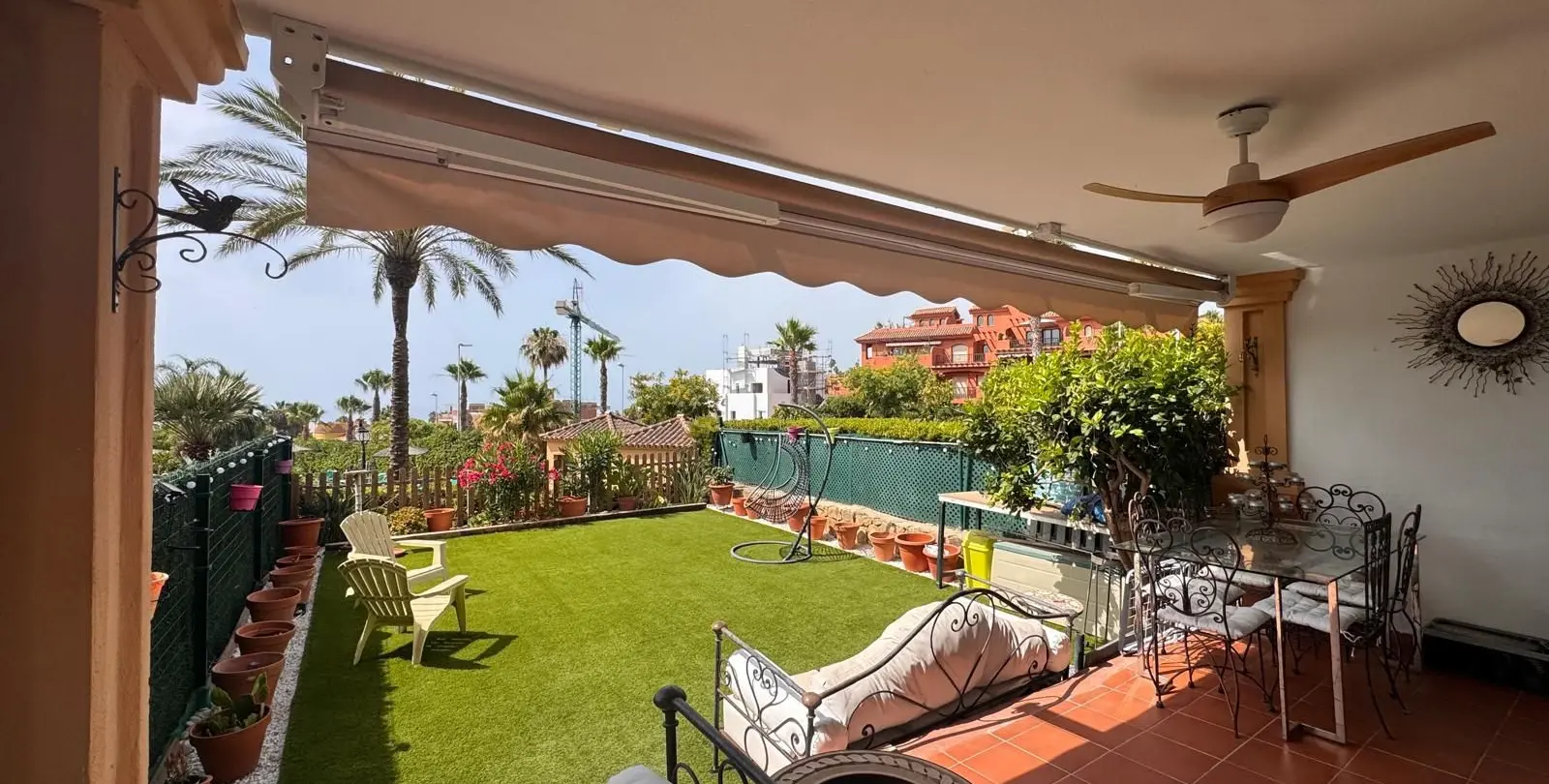 Sale of townhouse in Estepona 2