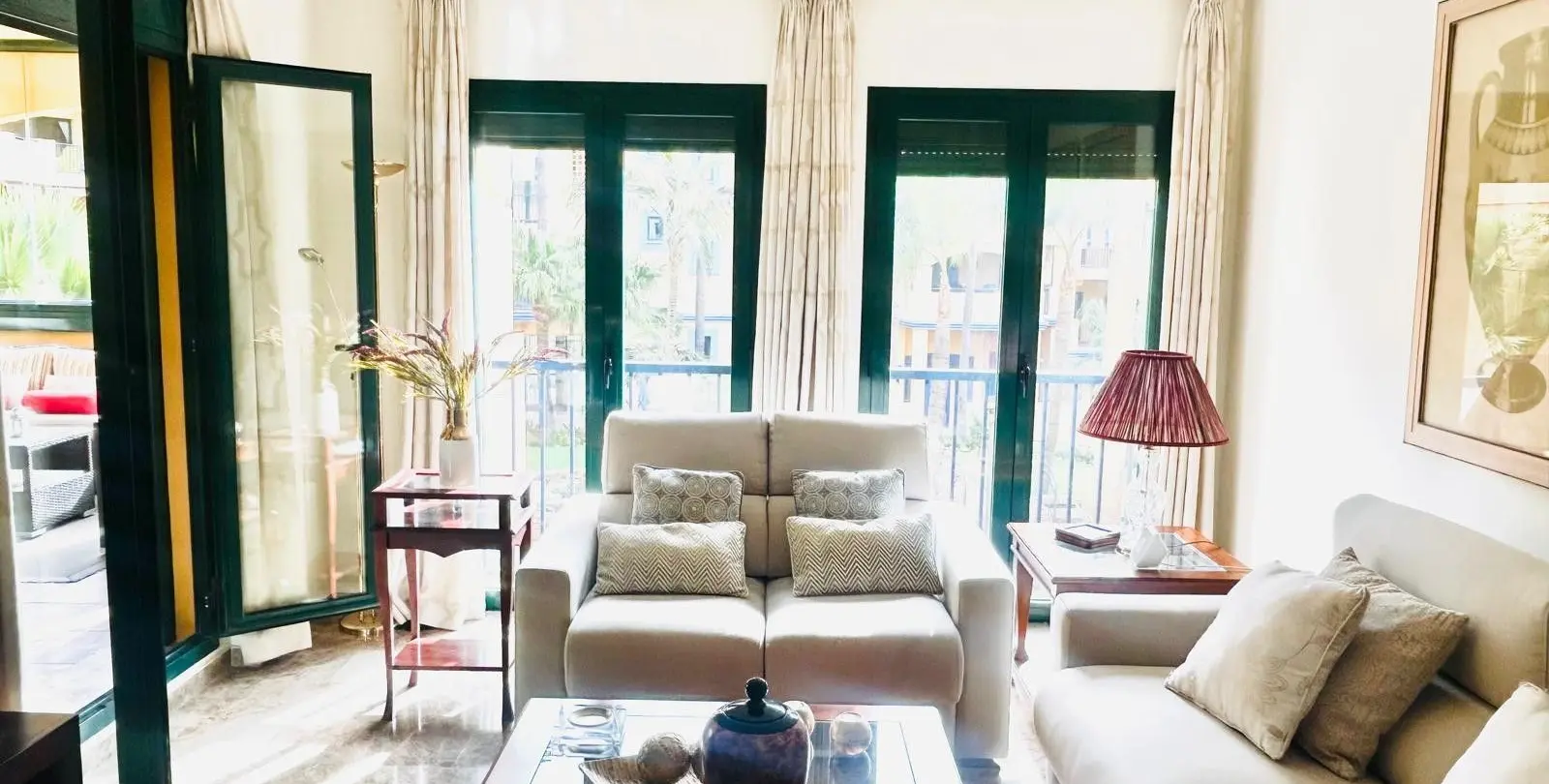 Sale of middle floor apartment in San Pedro de Alcántara 2