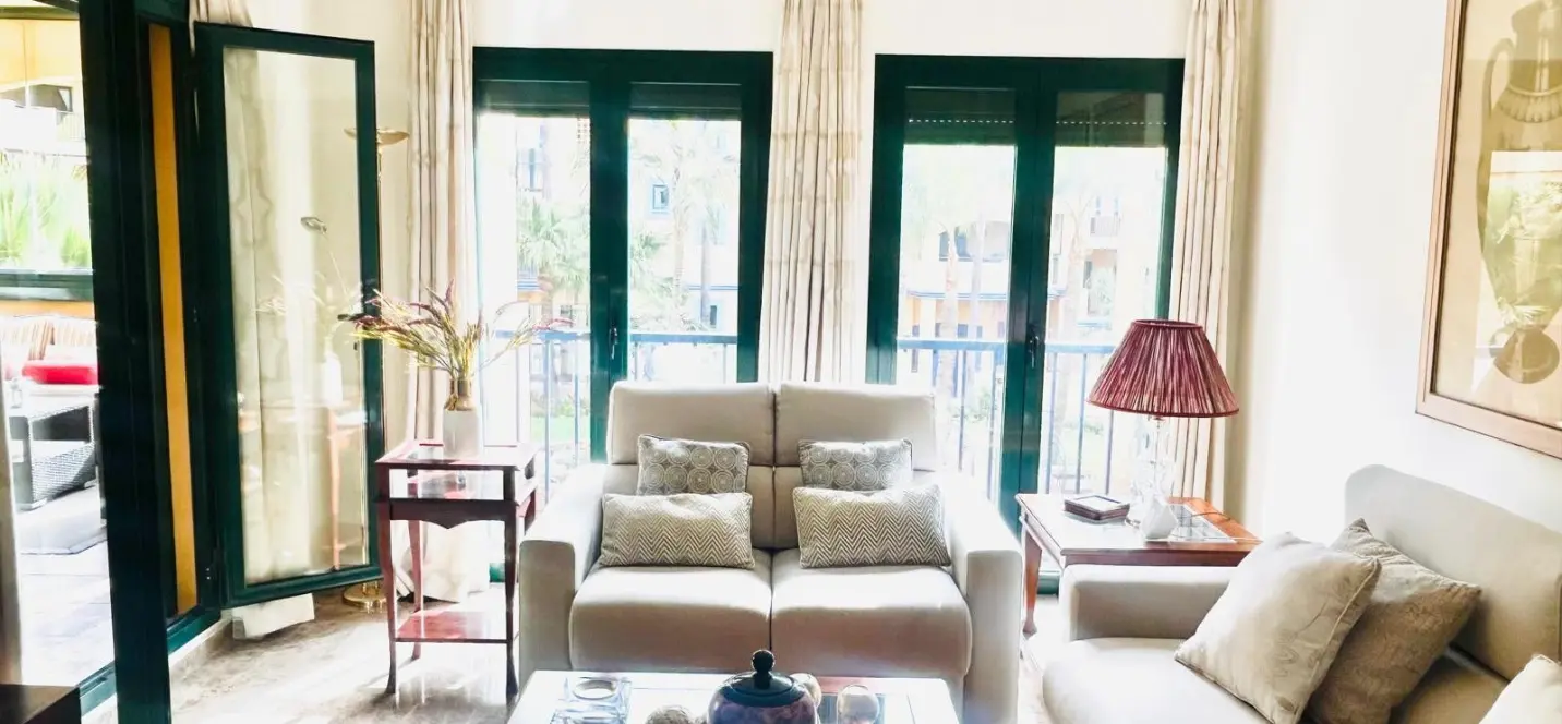 Venta de apartamento en planta media en San Pedro de Alcántara 1