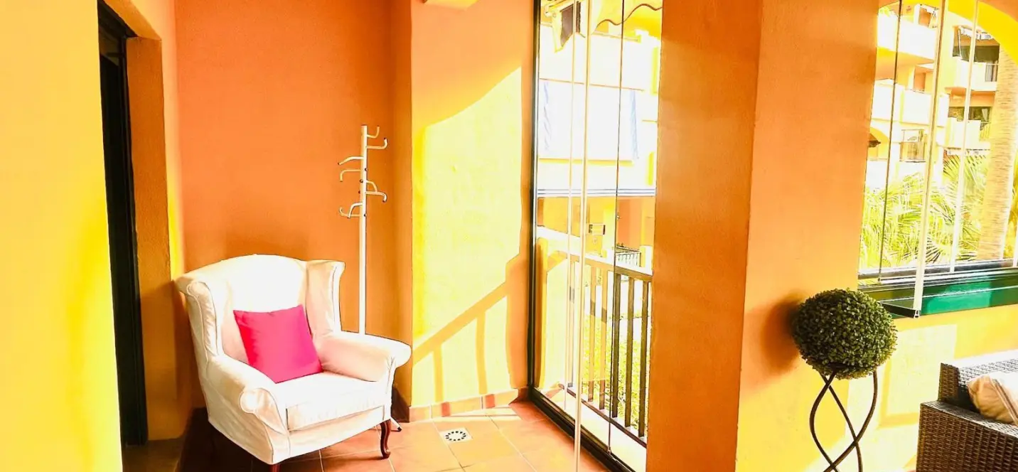 Venta de apartamento en planta media en San Pedro de Alcántara 4
