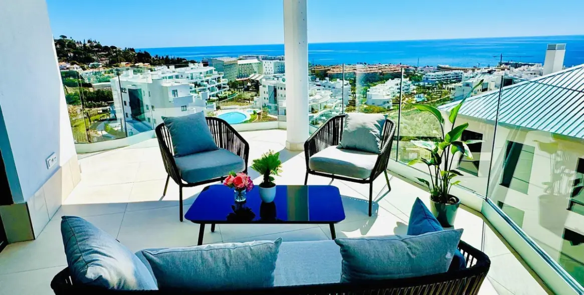 Sale of ground floor apartment in Fuengirola 2