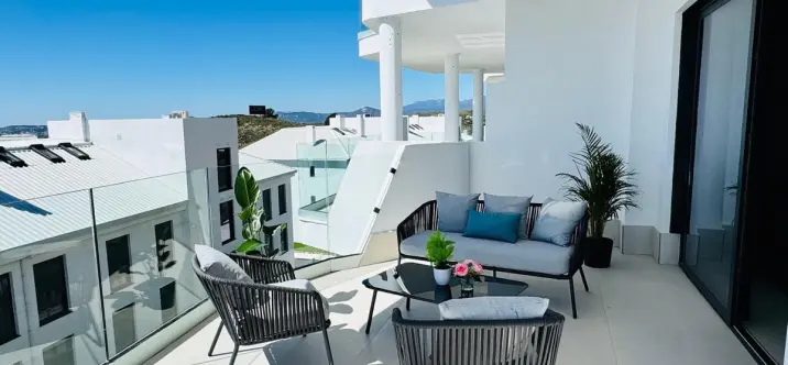 Sale of ground floor apartment in Fuengirola 2