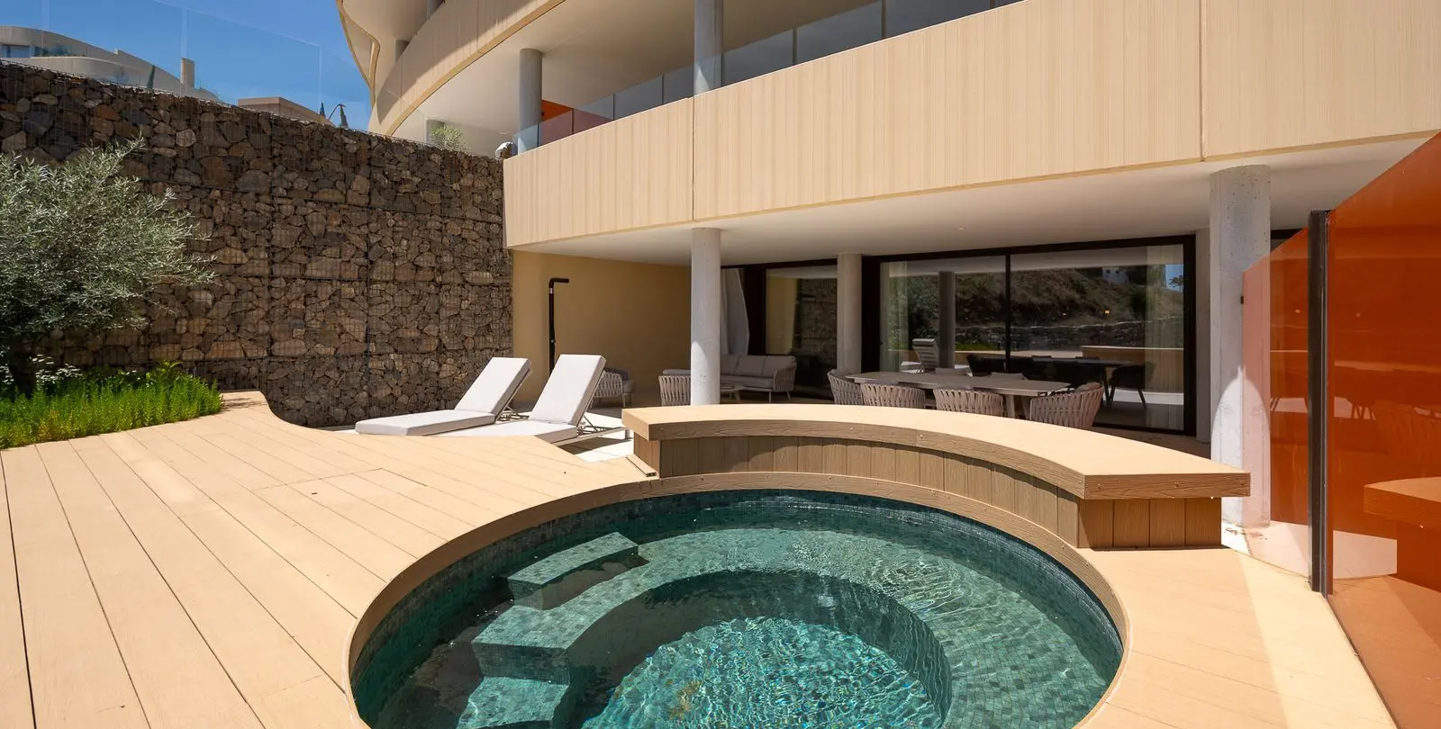Sale of ground floor apartment in Fuengirola 3