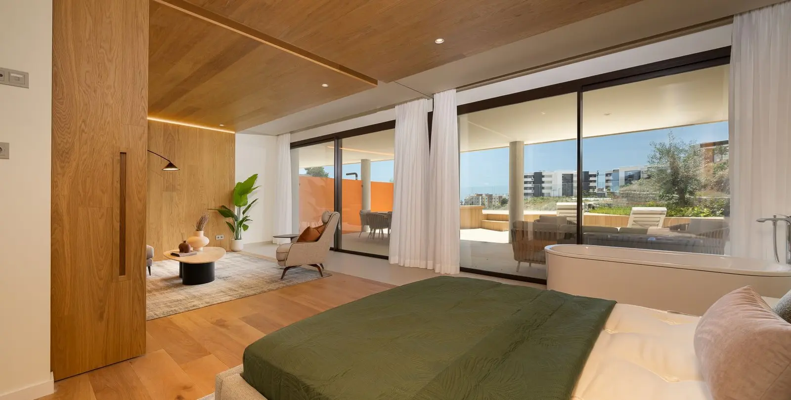 Sale of ground floor apartment in Fuengirola 11