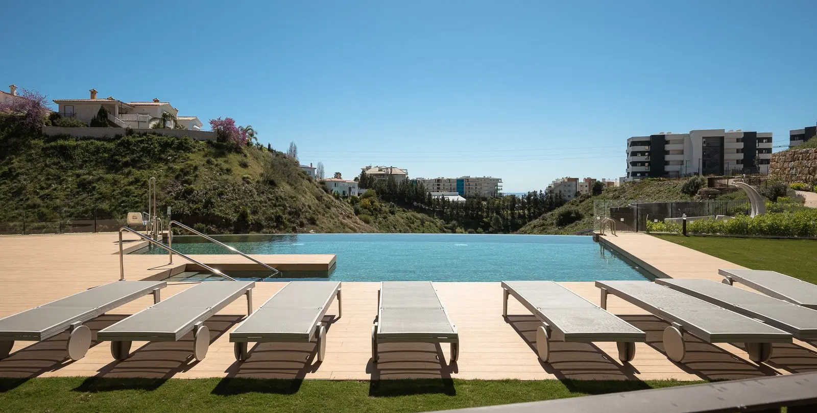 Sale of ground floor apartment in Fuengirola 19