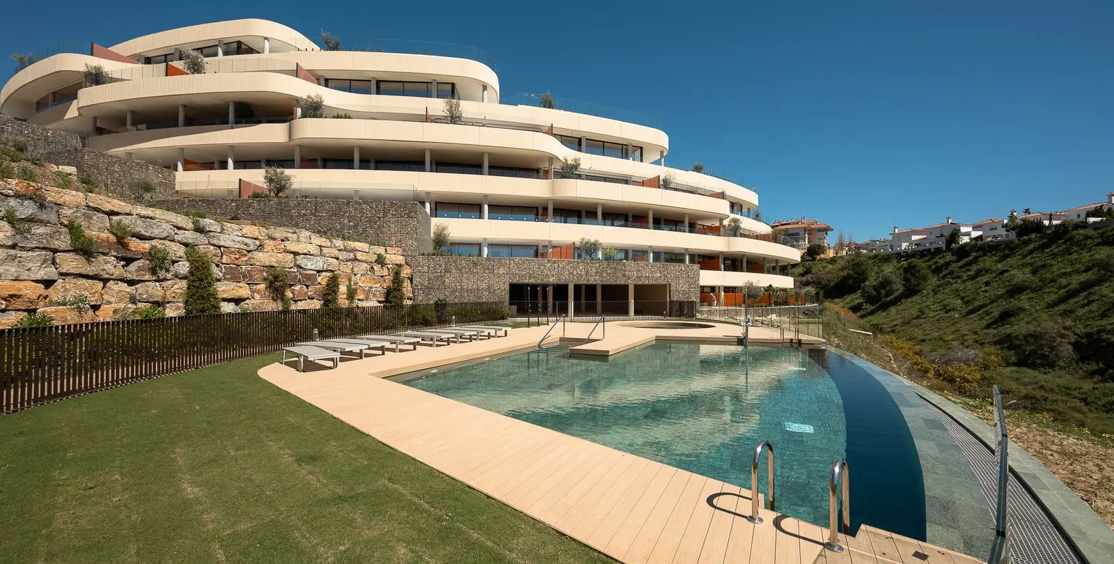 Sale of ground floor apartment in Fuengirola 23