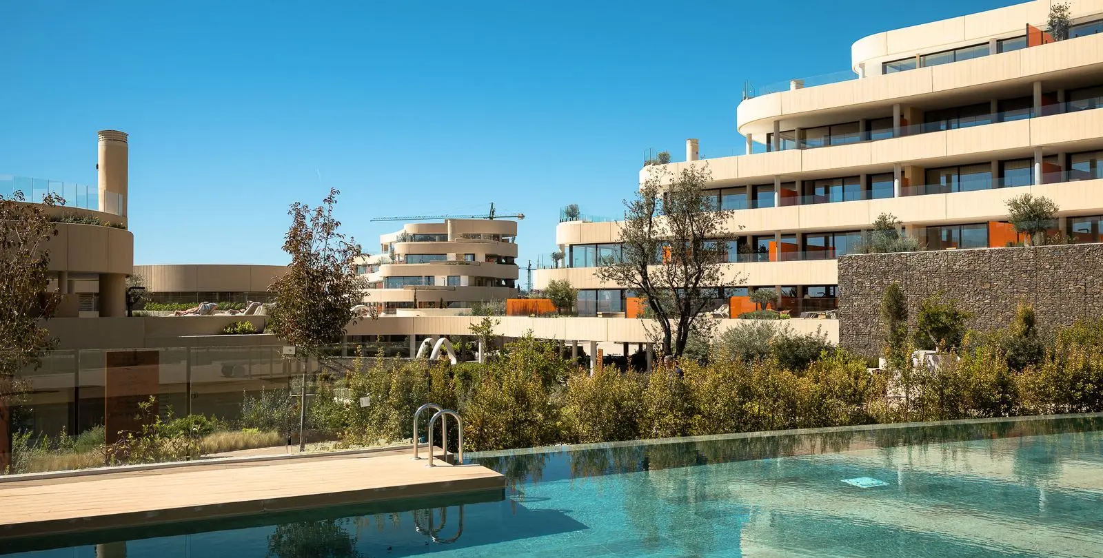 Sale of ground floor apartment in Fuengirola 28