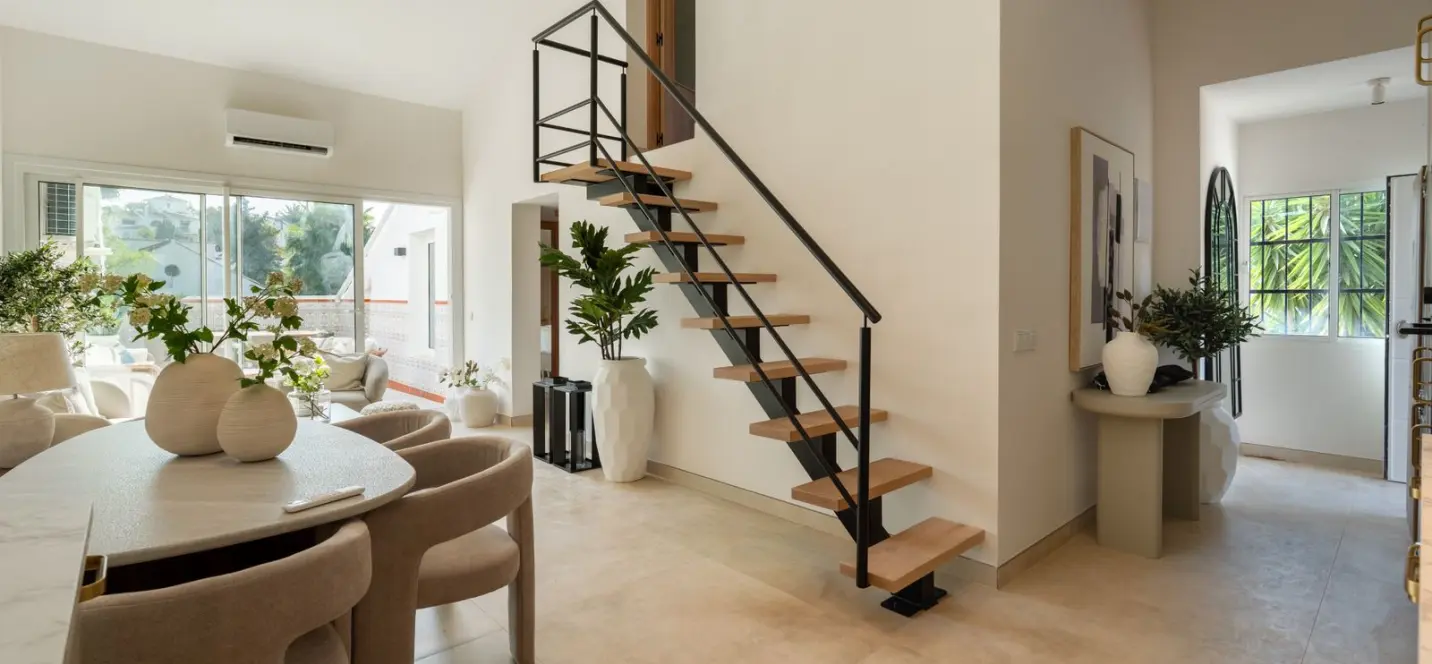 Sale of penthouse in Nueva Andalucía 2