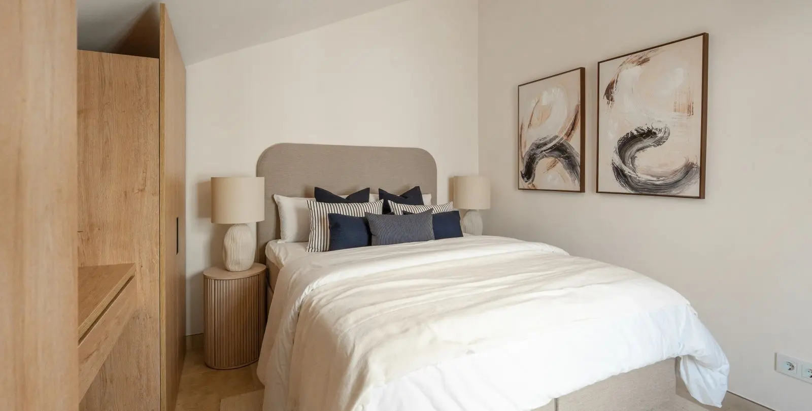 Sale of penthouse in Nueva Andalucía 23