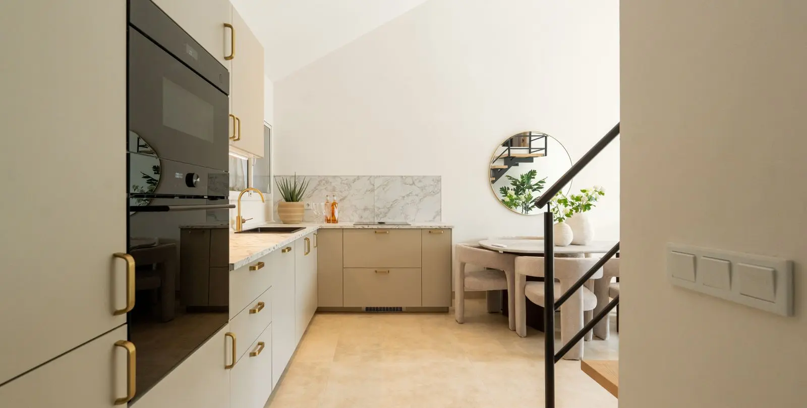 Sale of penthouse in Nueva Andalucía 35