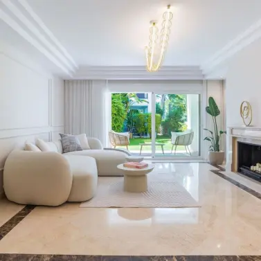 Venta de apartamento en planta baja en Marbella