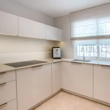 Venta de apartamento en planta baja en Marbella
