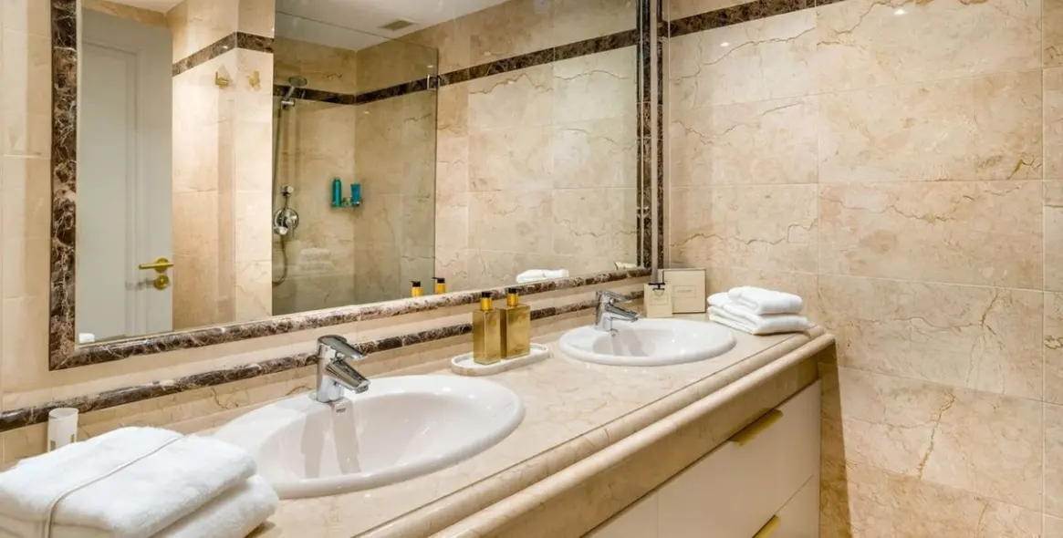 Venta de apartamento en planta baja en Marbella 17