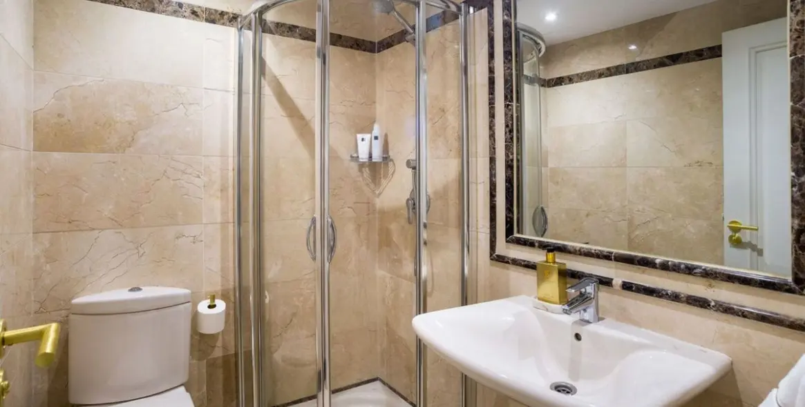 Venta de apartamento en planta baja en Marbella 20