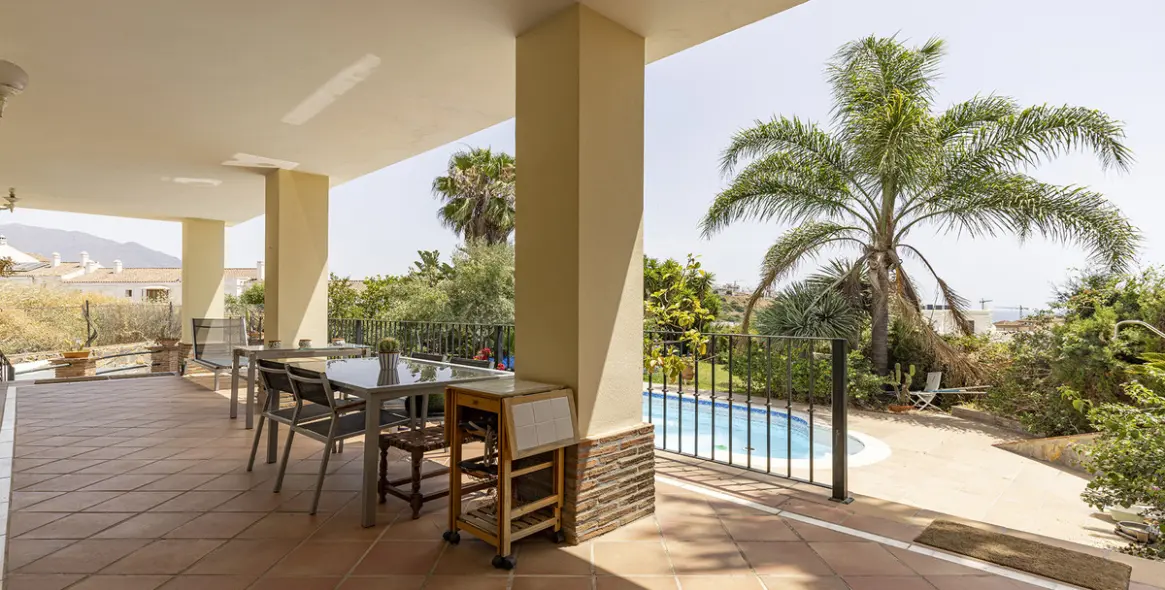 Venta de villa independiente en Casares 2