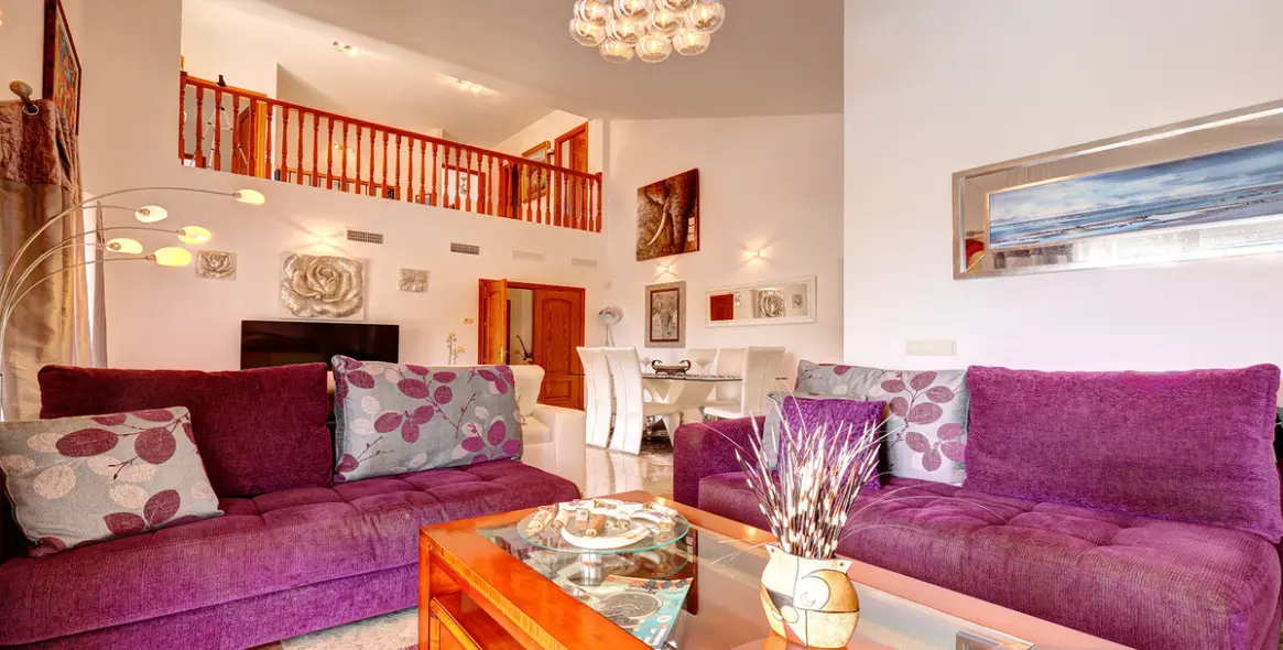 Venta de villa independiente en Casares 13