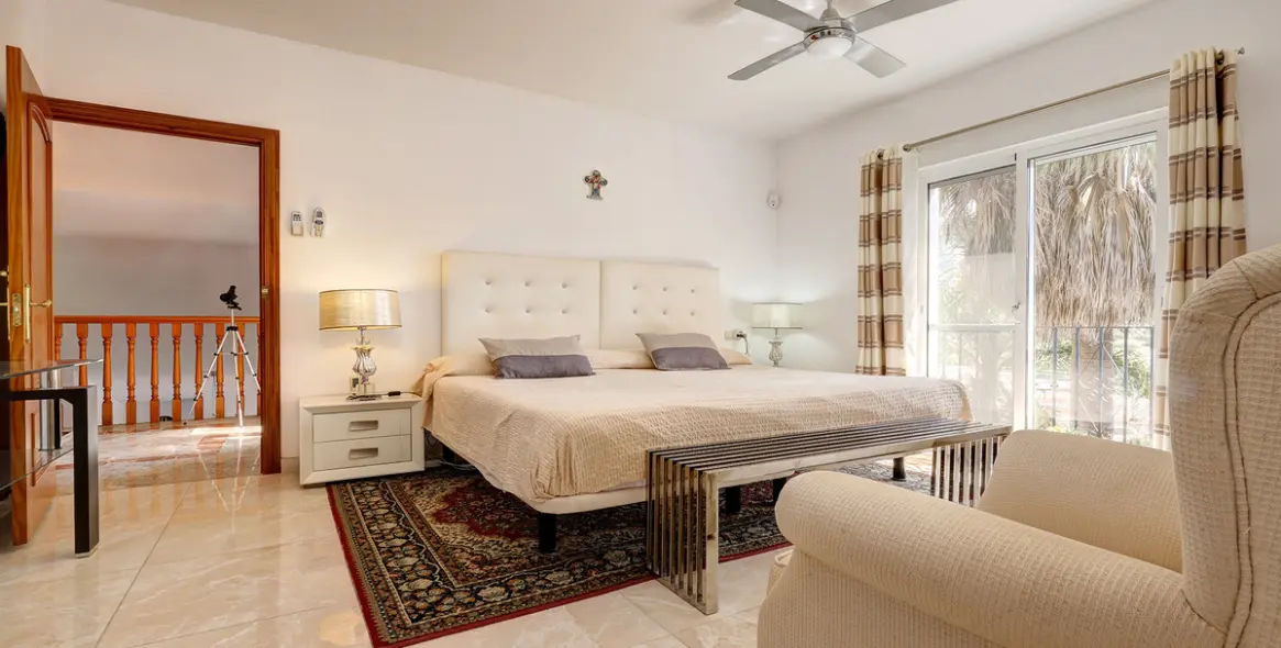 Venta de villa independiente en Casares 19