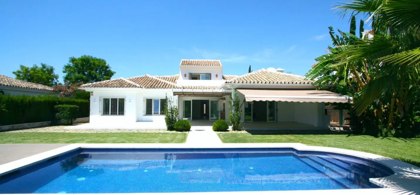 Sale of detached villa in Mijas Golf 0