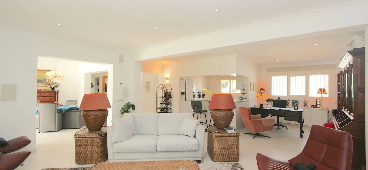 Sale of detached villa in Mijas Golf 2