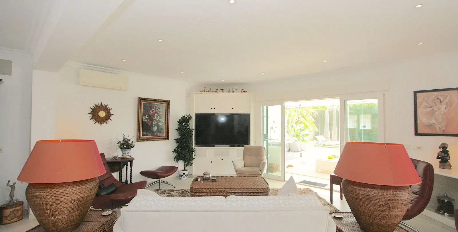Sale of detached villa in Mijas Golf 6