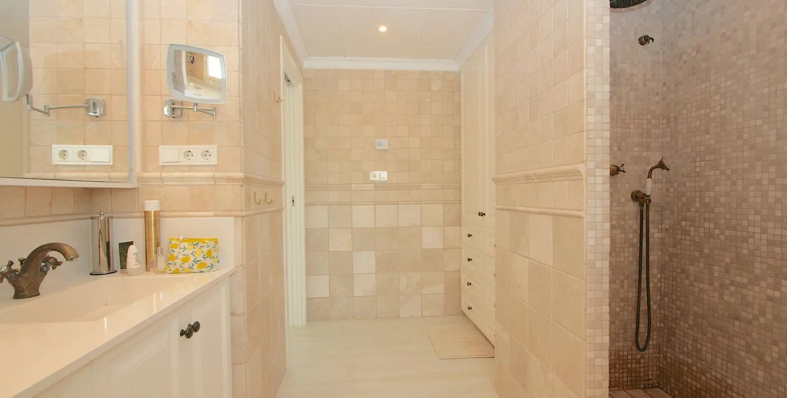 Sale of detached villa in Mijas Golf 12