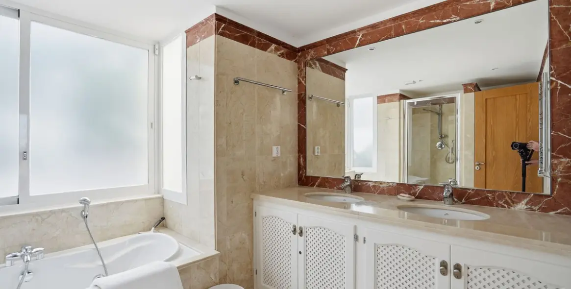 Venta de villa independiente en Istán 16