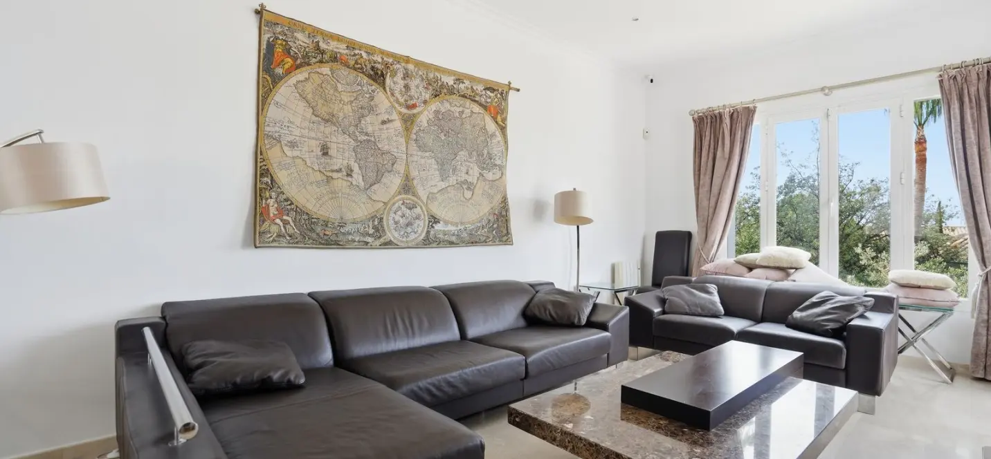 Venta de villa independiente en Istán 1