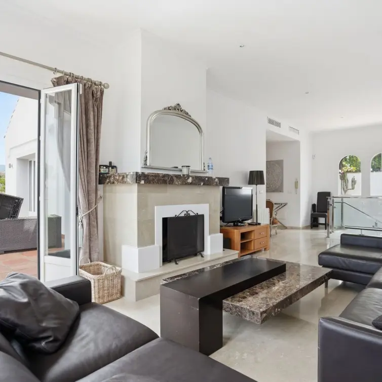Venta de villa independiente en Istán